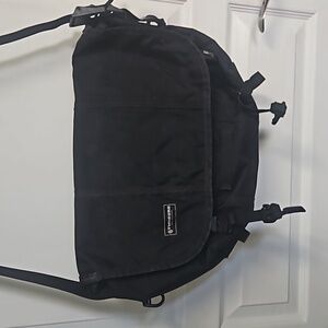Timbuk2 Classic Messenger Laptop Bag - Black Courier Work School Travel